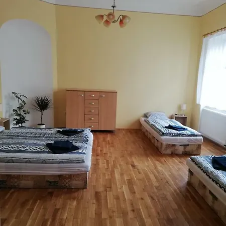 Apartmany Pod Divadlem Znojmo Extérieur photo